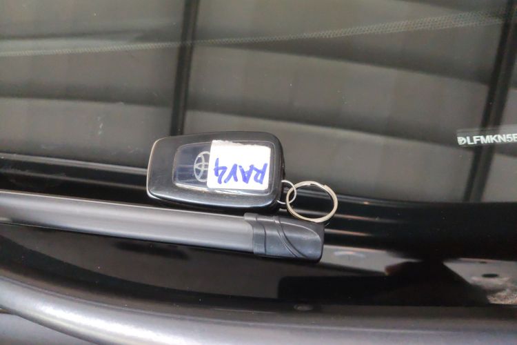 丰田 RAV4荣放 2020款 2.0L CVT两驱风尚PLUS版中控内饰11