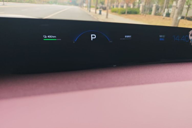 小米汽车 小米YU7 2025款 超长续航高性能四驱Max版中控内饰14