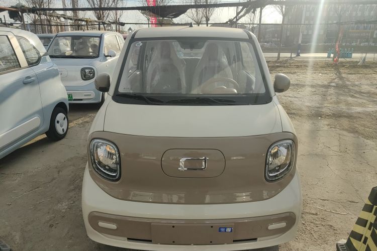 奔腾小马 2026款 222km 萌趣马 Plus车身外观2