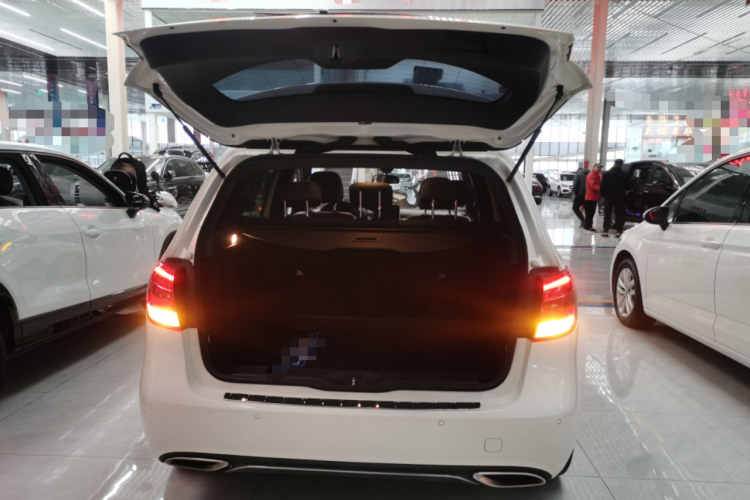 奔驰B级 2015款 B 200 动感型机舱底盘23