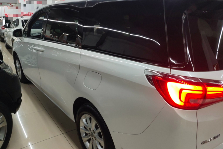 别克GL8 2017款 ES 28T 尊享型 国V车身外观6003