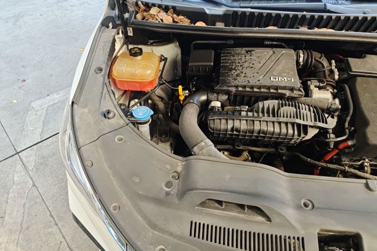 比亚迪 宋MAX新能源 2022款 DM-i 105KM 行政版局部细节9006