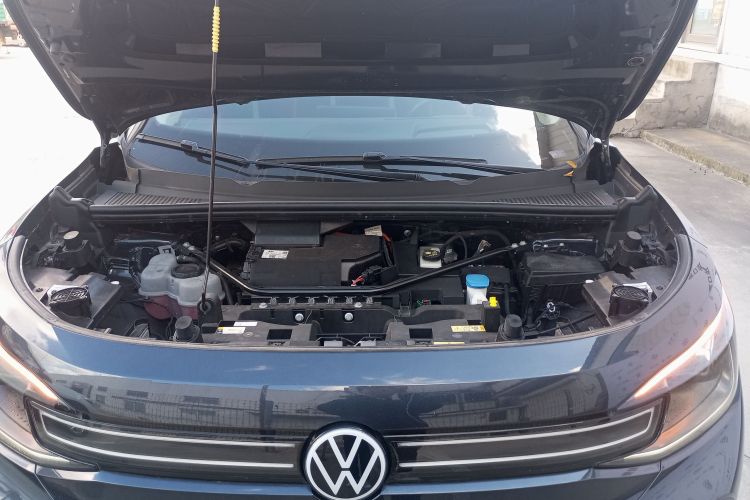 大众 ID.6 CROZZ 2022款 长续航PRO版机舱底盘24