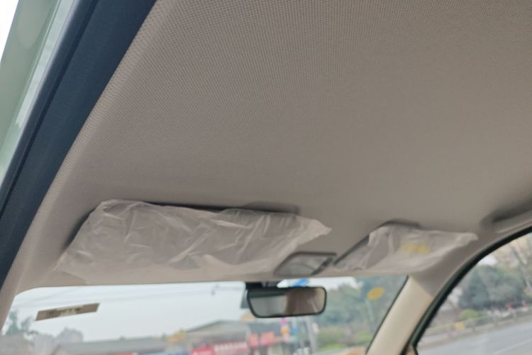 五菱汽车 宏光MINIEV 2024款 第三代 215km 青春版中控内饰22