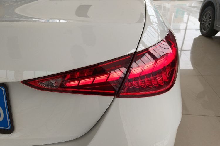 奔驰C级 2022款 改款 C 260 L 皓夜运动版车身外观6006