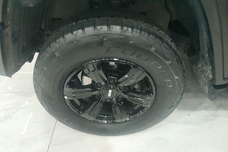 坦克300 2021款 越野版 2.0T 征服者车身外观6007