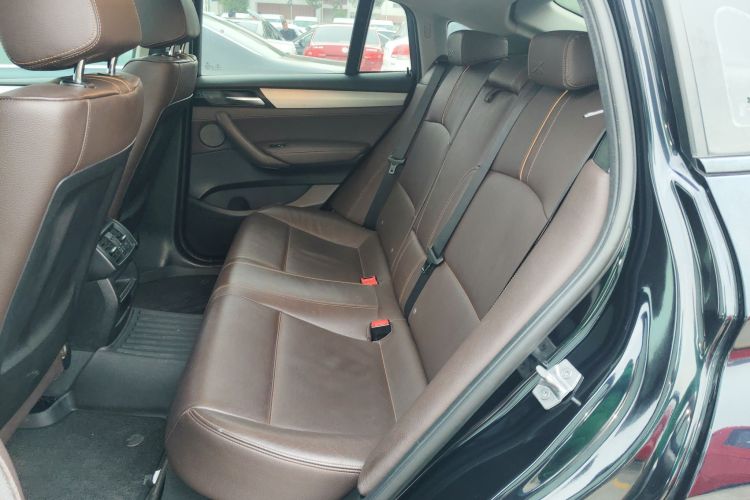 宝马X4 2016款 xDrive20i M运动型中控内饰21