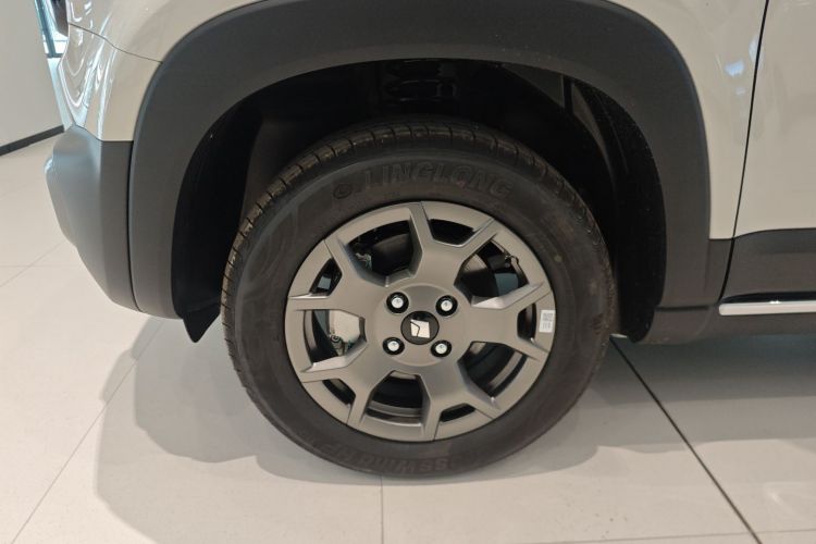 宝骏悦也Plus 2026款 301km咖啡创业版车身外观6007