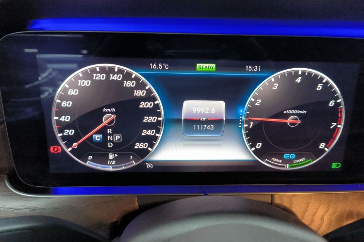 奔驰E级 2020款 改款 E 260 L中控内饰14