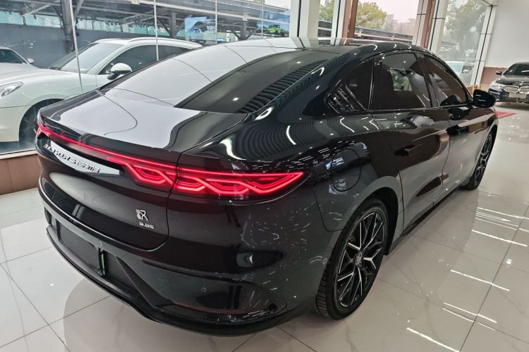 比亚迪 汉 2022款 EV 610KM四驱千山翠限量版车身外观7