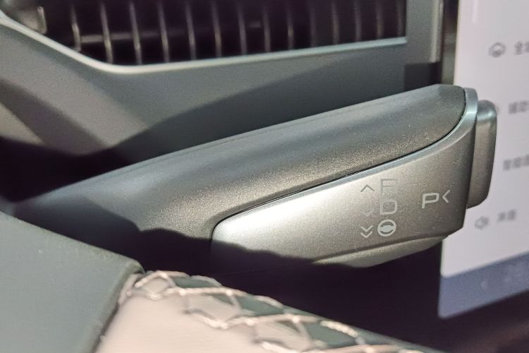 小鹏MONA M03 2025款 515 长续航 Plus局部细节18