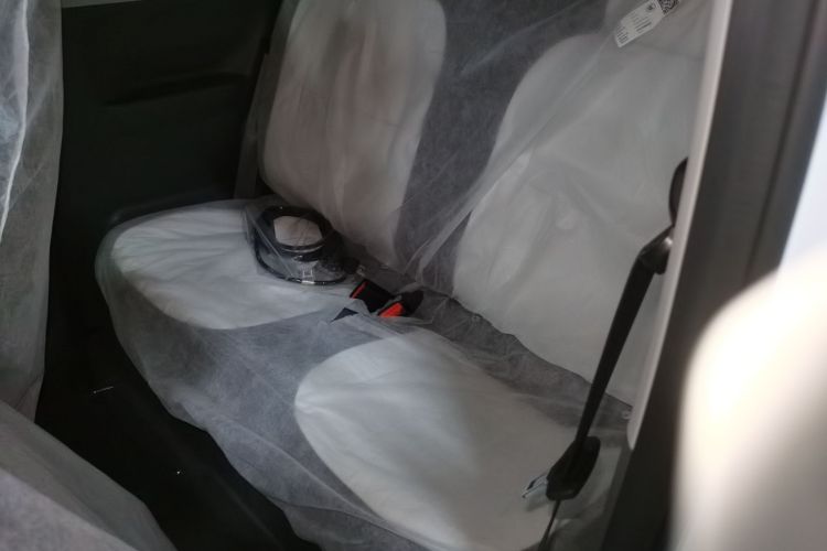 吉利银河 熊猫 2025款 210km 元气熊中控内饰21