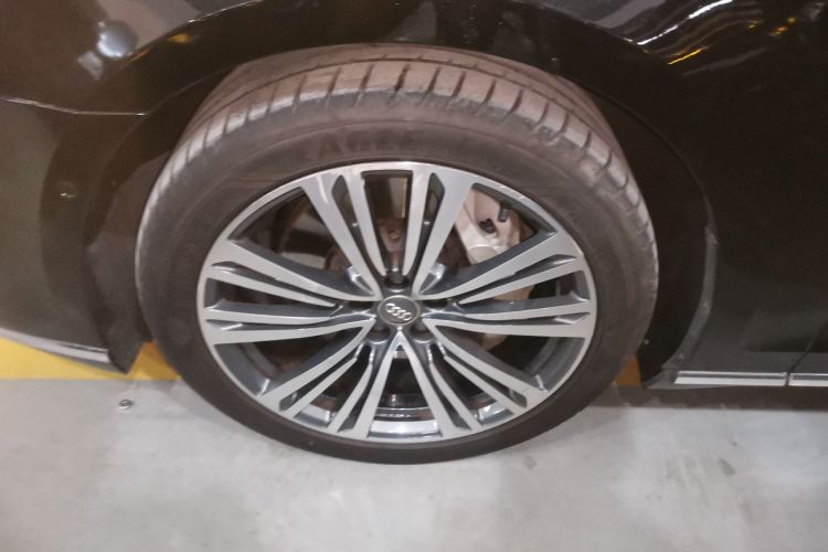 奥迪A8 2019款 A8L 55 TFSI quattro 尊贵型车身外观6007