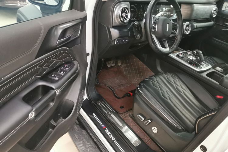 坦克300 2021款 越野版 2.0T 挑战者中控内饰7003