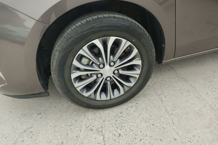 别克GL8 2022款 陆上公务舱 652T 舒适型车身外观6007