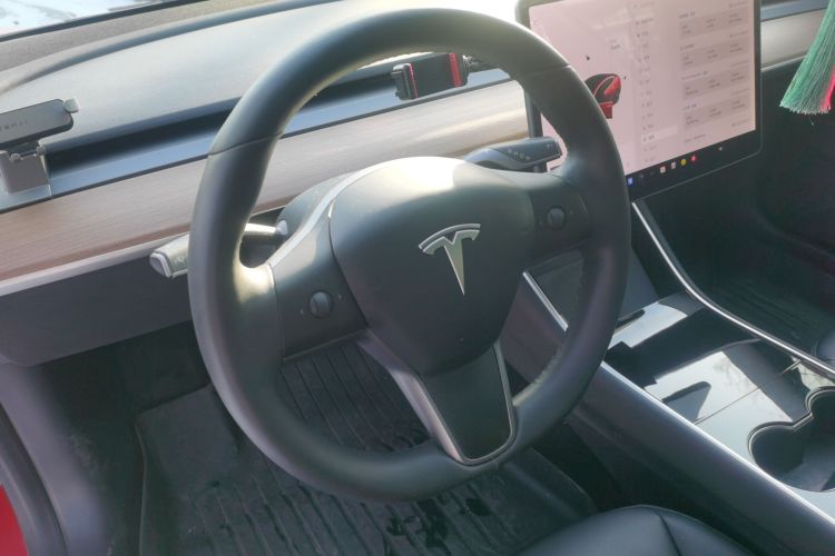 特斯拉 Model 3 2020款 标准续航后驱升级版中控内饰13