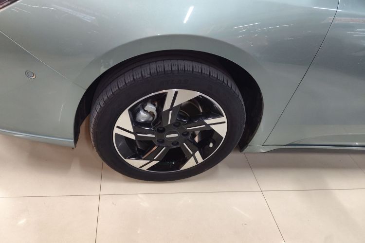 吉利几何G6 2022款 620 新趣型车身外观6007