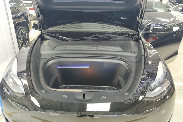 特斯拉 Model Y 2022款 改款 后轮驱动版机舱底盘24