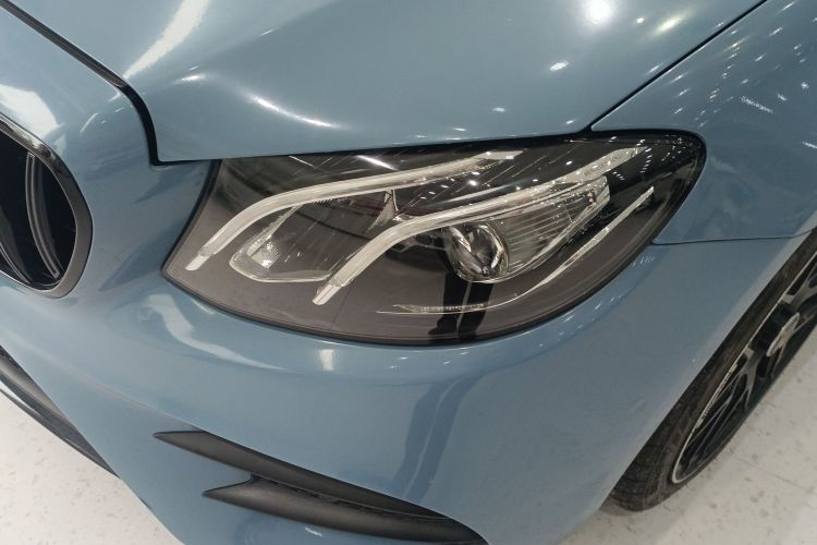 奔驰E级 2020款 改款 E 300 L 运动时尚型局部细节36