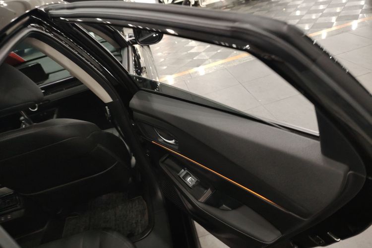 本田 雅阁 2023款 260TURBO 卓越版中控内饰7006