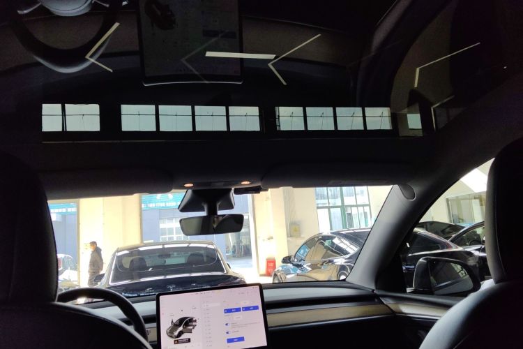 特斯拉 Model Y 2021款 长续航全轮驱动版中控内饰22
