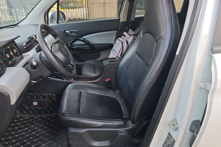 零跑汽车 零跑T03 2023款 310轻享版中控内饰19