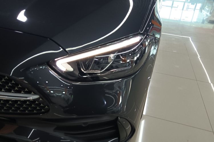 奔驰C级 2023款 改款 C 200 L 运动版局部细节36