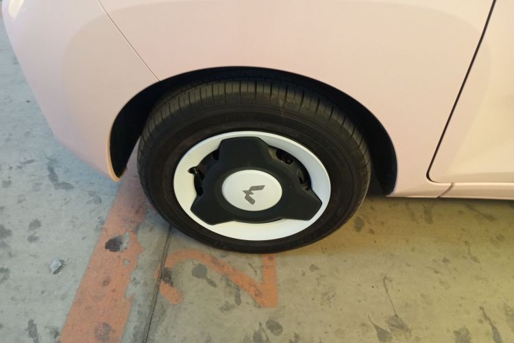 五菱汽车 宏光MINIEV 2022款 马卡龙时尚款 磷酸铁锂车身外观6007