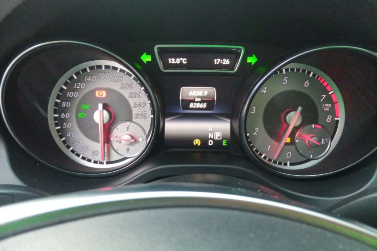 奔驰CLA 2015款 CLA 220 4MATIC中控内饰14