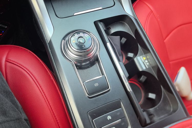 福特 蒙迪欧 2017款 改款 EcoBoost 180 豪华型中控内饰18