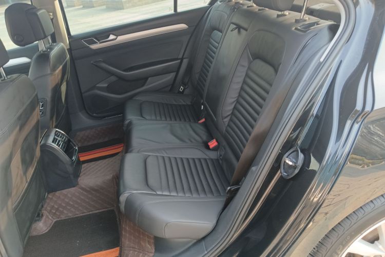 大众 迈腾 2018款 330TSI DSG 领先型中控内饰21