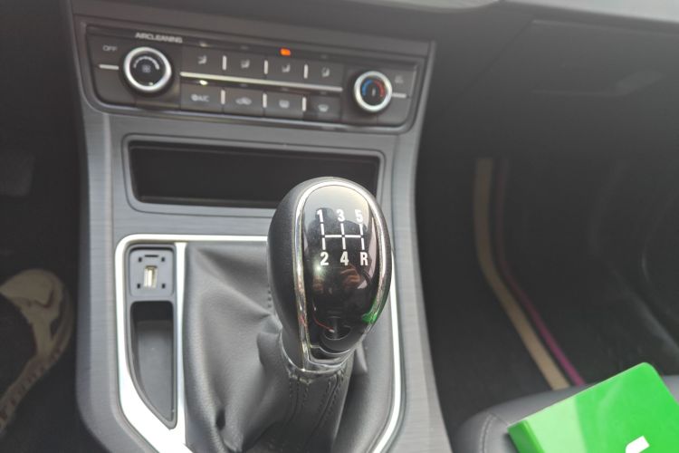 吉利汽车 远景 2020款 1.5L 手动亚运版中控内饰18