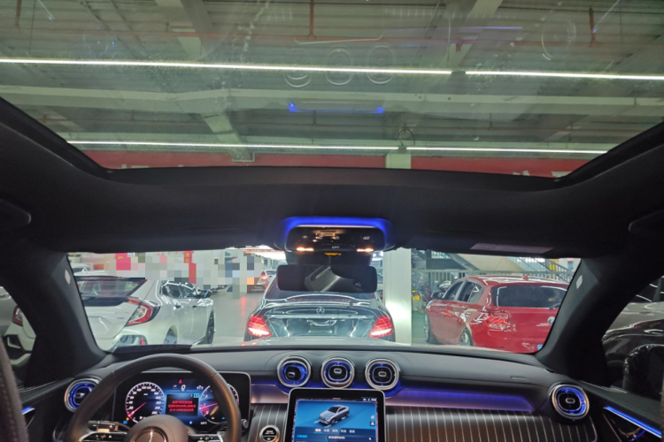 奔驰GLC轿跑 2024款 GLC 300 4MATIC 轿跑SUV局部细节22