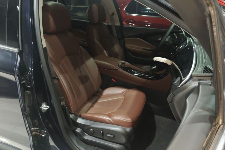 别克 昂科威 2020款 20T 两驱豪华型局部细节41