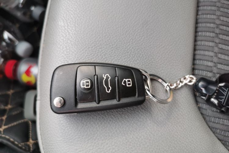 奥迪A3 2017款 Sportback 35 TFSI 时尚型中控内饰7001