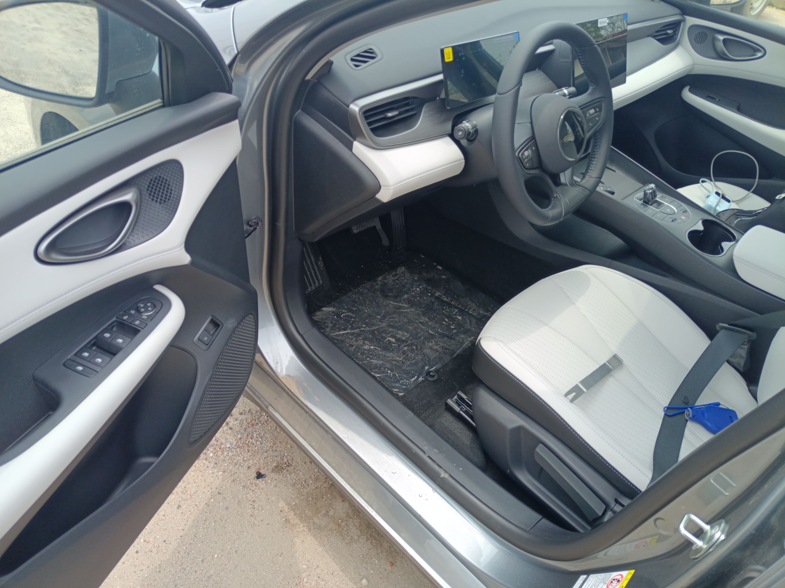 比亚迪 海豹05 DM-i 2025款 DM-i 智驾版 55KM豪华型