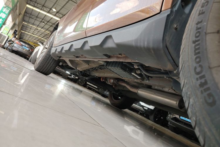 吉利汽车 远景X6 2020款 1.4T CVT尊贵型局部细节9002