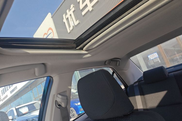 丰田 凯美瑞 2012款 骏瑞 2.0S 耀动版中控内饰22