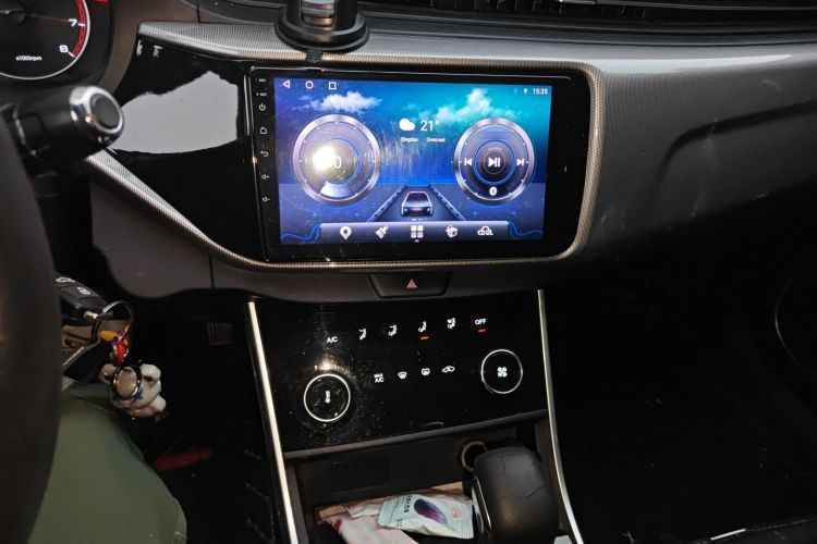 奇瑞 艾瑞泽5 2019款 1.5L CVT青春版 国V中控内饰16