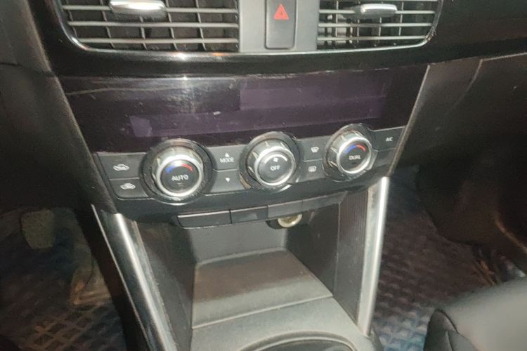 马自达CX-5 2015款 2.0L 手动两驱舒适型局部细节16