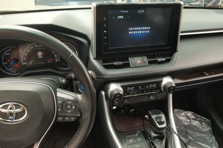 丰田 RAV4荣放 2020款 双擎 2.5L E-CVT四驱旗舰版中控内饰16
