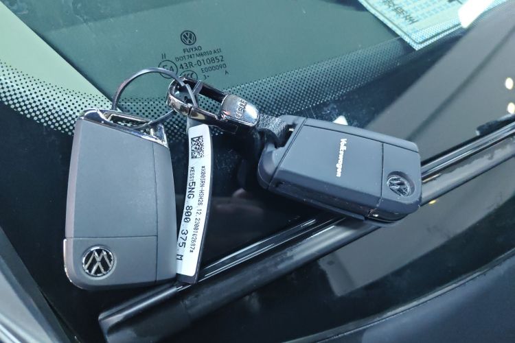 大众 途观L 2024款 330TSI 自动两驱R-Line越享版中控内饰7001