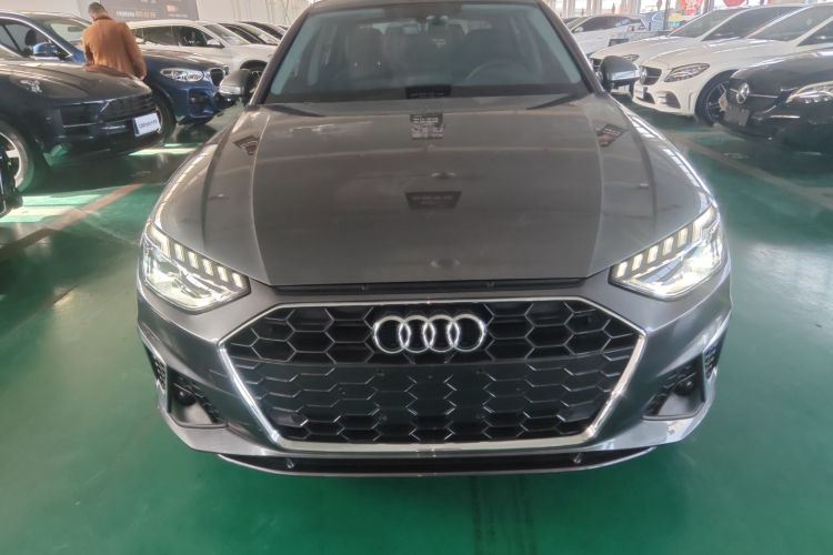 奥迪A4L 2023款 40 TFSI 时尚动感型车身外观2