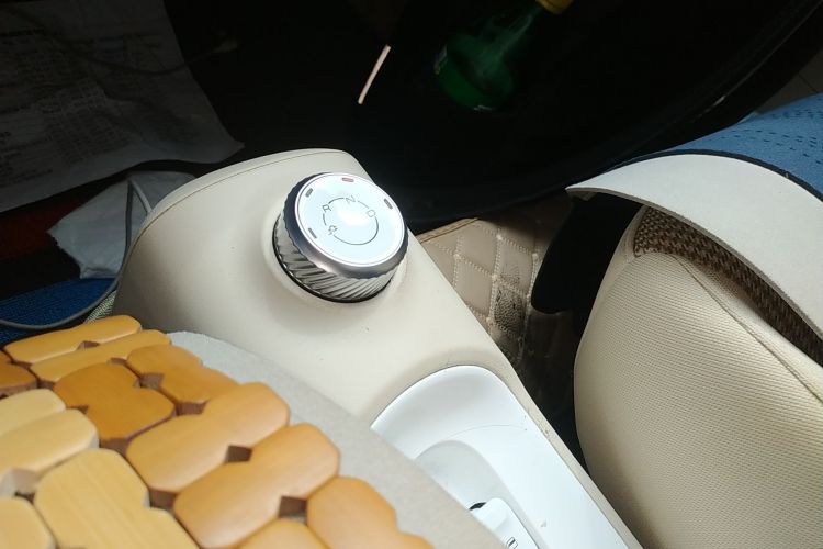 五菱汽车 宏光MINIEV 2024款 第三代 215km 进阶版中控内饰18