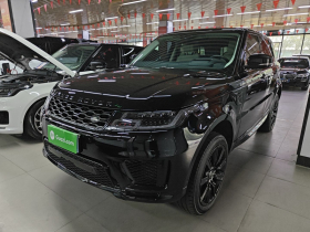 路虎 揽胜运动版 2022款 3.0 L6 墨蓝鎏光版