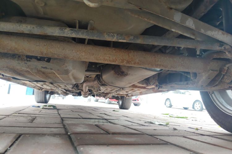 铃木 北斗星X5 2015款 1.0L 精英型局部细节9009