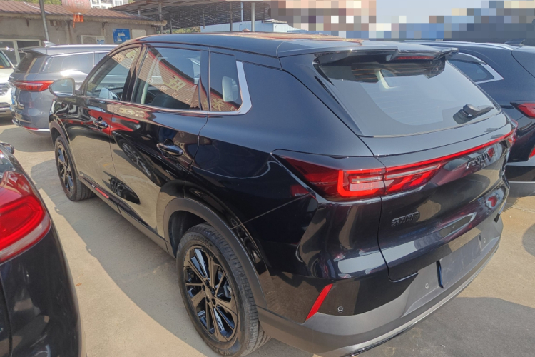 东风风神 皓极 2025款 马赫动力 1.5T 豪华型车身外观4