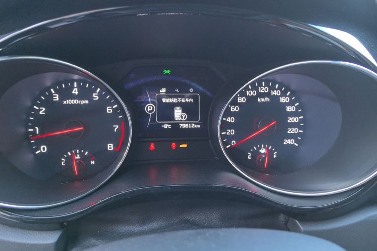 起亚 嘉华(进口) 2015款 3.3GDI 豪华版 国IV中控内饰15