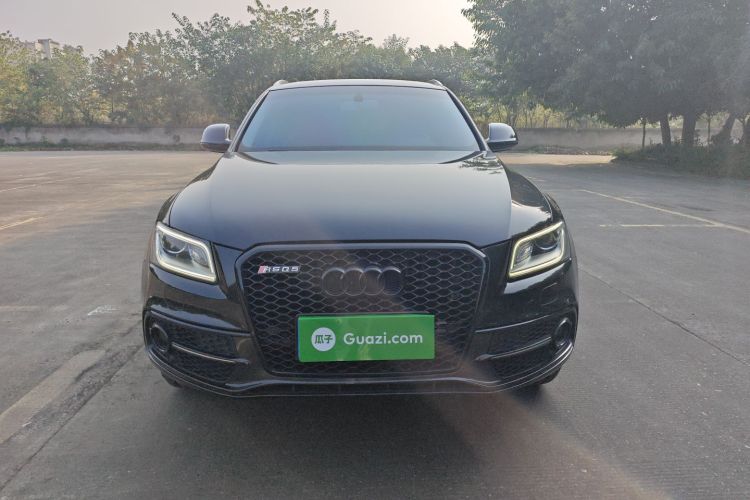 奥迪Q5 2018款 典藏版 40 TFSI 进取型车身外观2