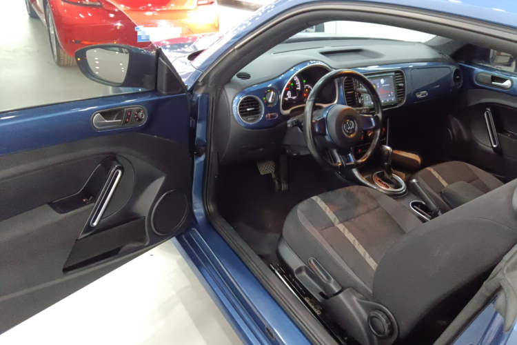 大众 甲壳虫 2018款 180TSI 宜乐型中控内饰20